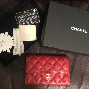 Chanel Classic flap wallet